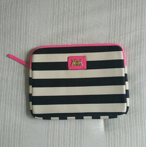Juicy Couture Ipad Case